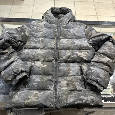 Moncler aubert giubbotto aubert jacket Camo Size 14Y Pre Owned Excellent Cond - Image 1 of 4