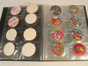 Lotto di 30 tappi e album vari STACK N SMACK anni 90 POGS STREET KAPS & [Y124A] - Foto 1 di 6