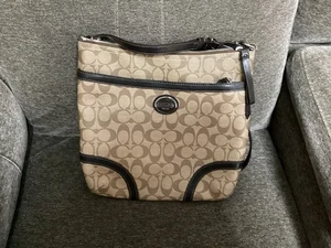 Coach Umhängetasche Aktentasche Handtasche Khaki, dunkelbraune Akzente - Bild 1 von 11