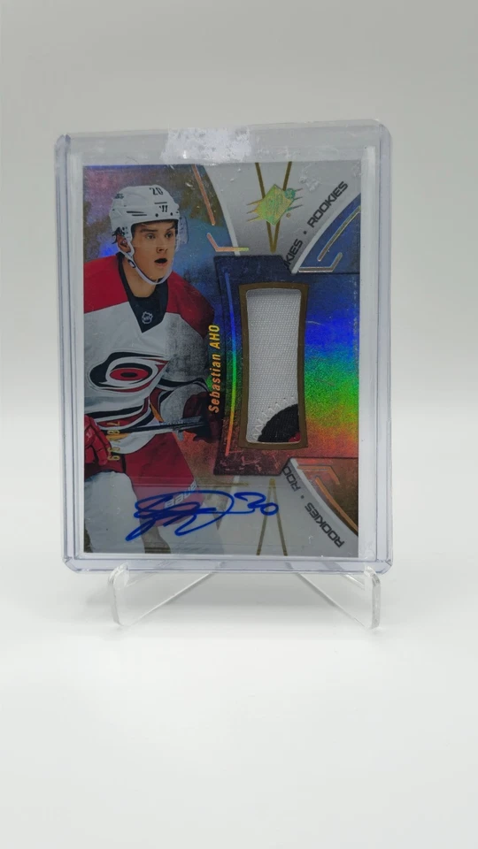 Sebastian Aho Rookie Auto Patch - 2016-17 Upper Deck SPx RC AUTO PATCH - Image 1 of 2