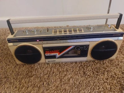 Radio reproductor de casete Sharp QT12 vintage Boombox plegado Foto 1 de 4