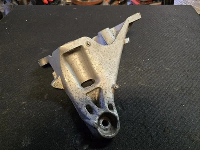 Рычаг правостороннего крепления кронштейна двигателя для BMW 323I 328I 330i E90 E91 E93 2007-2013 годов выпуска - Изображение 1 из 2