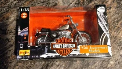 1998 Maisto Harley Davidson 95th Anniversary Models #31360 XL 1200C Sportster  - Imagem 1 de 4