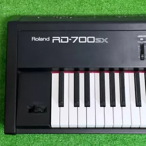 Roland RD-700SX Sintetizzatore Pianoforte Stage - Usato, Pulito, Cavo Alimentazione Incluso JP - Foto 1 di 10