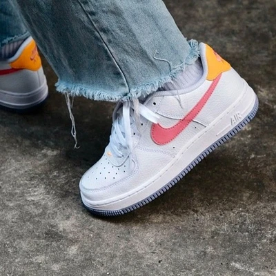 Nike Air Force 1 Girls Size 2.5 Y Low Top White Pink Leather Sneakers Shoes Kids - Image 1 of 4