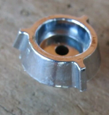 Ford Mustang Cougar 1971 perilla de radio D1ZA-18A932-AA Foto 1 de 3