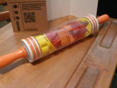 Роликовая булавка с резаками - девять резаков - прибл. 18 дюймов длиной - б/у - Изображение 1 из 4