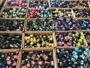 LOT REVENDEUR 10 MINI VERNIS A ONGLES DEBORAH  BEAUCOUP DE COULEUR - Picture 1 of 1