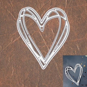 Scribble Heart Frame Wreath Cutting Die – Valentine’s Day Love Weddings + - Picture 1 of 2