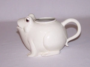 VINTAGE 70s FITZ & FLOYD FROG 20 oz CREAM PITCHER IVORY NO LID - Picture 1 of 7