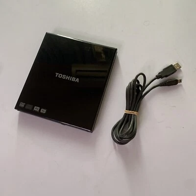 Unidad externa SuperMulti grabadora de DVD portátil Toshiba PA3761U-1DV2 Foto 1 de 4