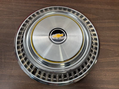 1975 1976 1977 1978 1979 VAN CHEVY TRUCK 15" HUBCAP NOS NICE 1125 - Image 1 of 4