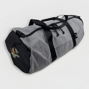 The Cricket Club Eastern Cup Varsity Duffle bag 2.0 by Jones Sports Co. Golf - Foto 1 di 18
