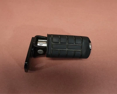 Clavija trasera izquierda pasajero Honda VTX1800C 2002-2008 Foto 1 de 4