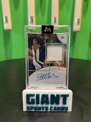 Victor Wembanyama 2023 Topps Mercury WAR-3D Patch Auto/35 1000 Point Game Spurs - Imagem 1 de 2