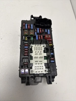 2020 - 2022 GMC SIERRA K3500 DASHBOARD 仪器面板保险丝盒功能 — 第 1/4 张图片