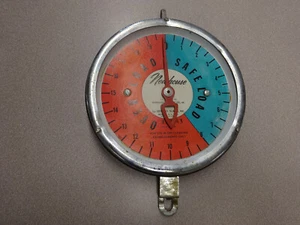 Vintage 'Dry Cleaning Only' Detecto Company Series 21M-26S Hanging Scale 20 lbs - Picture 1 of 4
