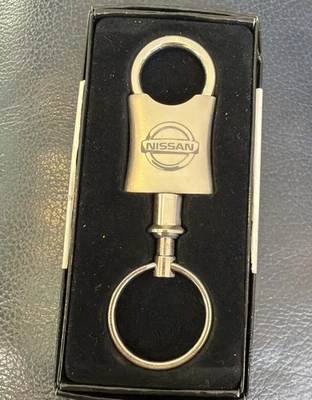 Nuevo Llavero Nissan Silver Valet Foto 1 de 2