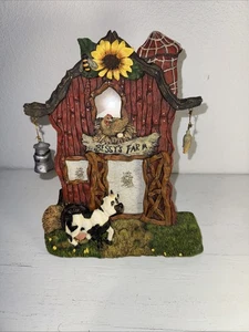 Bessy’s Farm Picture Frame - Picture 1 of 6
