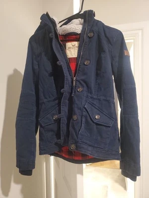 Chaqueta con Capucha Hollister Sherpa Forrada Talla S Forrada a Cuadros Moro Codos Cintura Ajustada Foto 1 de 4