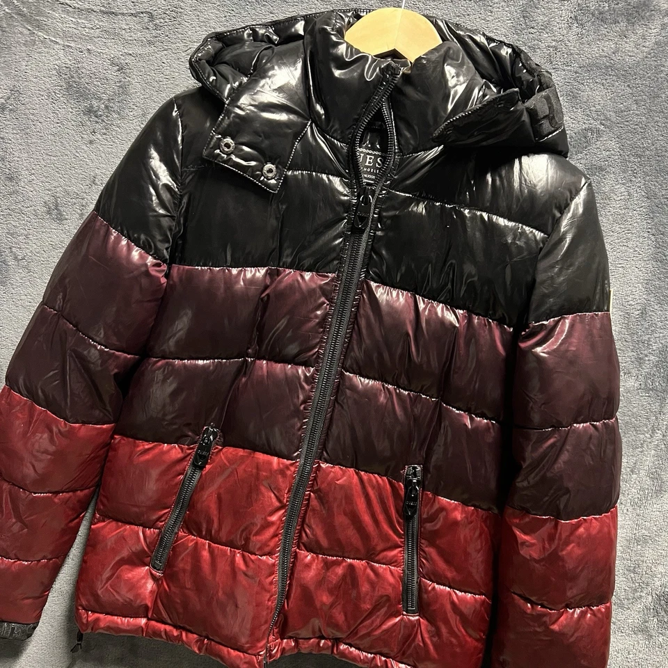 Abrigo acolchado Guess Gina Ombré con acabado de alto brillo Talla XS Foto 1 de 4