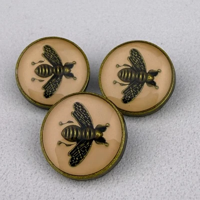 Gucci Bee Buttons Gold Beige 15mm 10pcs RARE! - Image 1 of 4