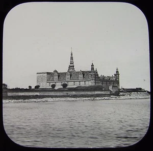 Glass Magic Lantern Slide HELSINGOR KRONBERG CASTLE C1890 PHOTO DENMARK - Picture 1 of 2