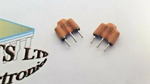 DSS6NE52A222Q55B Tapa Murata 2200PF 3 Terminales Pack de 2) - Imagen 1 de 1