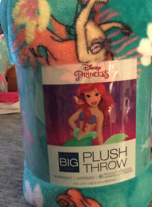 The Big One Disney Supersoft Plush Throw Blanket 5'x6' The Little Mermaid