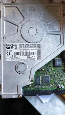 Hard Disk QUANTUM BIG FOOT da 5,25 - Immagine 1 di 4