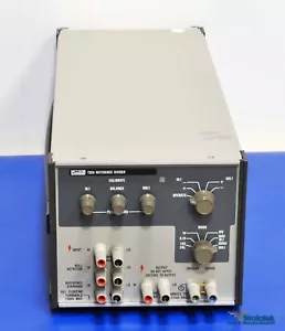 Divisor de referencia Fluke 752A calibración 10:1 (±0,2 ppm) y 100:1 (±0,5 ppm) - Imagen 1 de 5