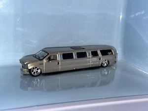 Silver Ford Excursion 1/64 Maisto Playerz Limousine Limo Wheels By Gianelle - Picture 1 of 4