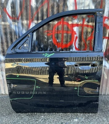 Chevrolet Suburban 2015-2020 conductor izquierdo puerta delantera carcasa OEM Foto 1 de 4