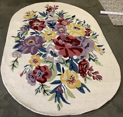 Alfombra Marfil/Rosa 5' X 8' Ovalada Defecto en, Precio Reducido 1172669148 HK219A-5OV Foto 1 de 3