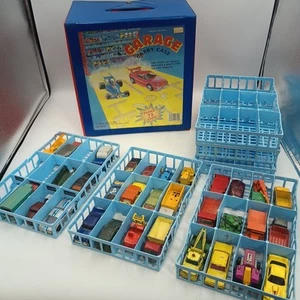 Tara Toy Vintage Garage Carry Travel Case Holds 72 Cars Comes With 30 Cars - Picture 1 of 11