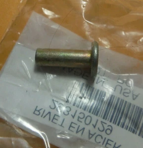 OEM SKIDOO SEAT REMACHE DE ACERO 2010-18 GRAND TOURING 2005-09 GTX 293150129 T31-25 - Imagen 1 de 2