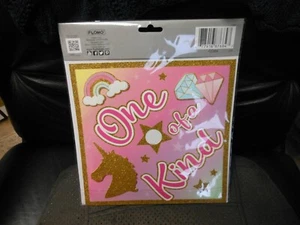 Decorative Cardboard Graduation Hat Topper "One Of A Kind" 9.25" X 9.25" - Picture 1 of 2