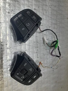 VOLVO V60 STEERING WHEEL CONTROL SWITCH SET 31334463 2015 - Picture 1 of 12