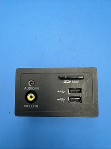 2014  INFINITI Q50 CENTER CONSOLE AUXILIARY USB AUDIO PORT OEM 284H34GA0A - Bild 1 von 4