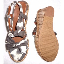 new directions rimi ankle strap platform sandals