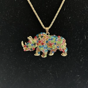 Beautiful Colorful Necklace Rhino Multicolor Rhinestone Africa Collectible - Picture 1 of 5