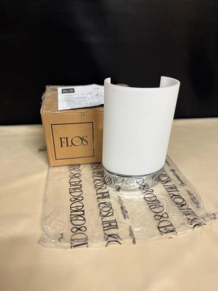 FLOS - TIN ROUND, lampada da parete, colore bronzo Foto 1 de 4