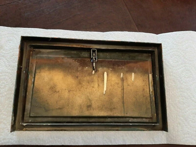 Ventilación de registro de piso de pared térmica vintage años 30 Foto 1 de 4