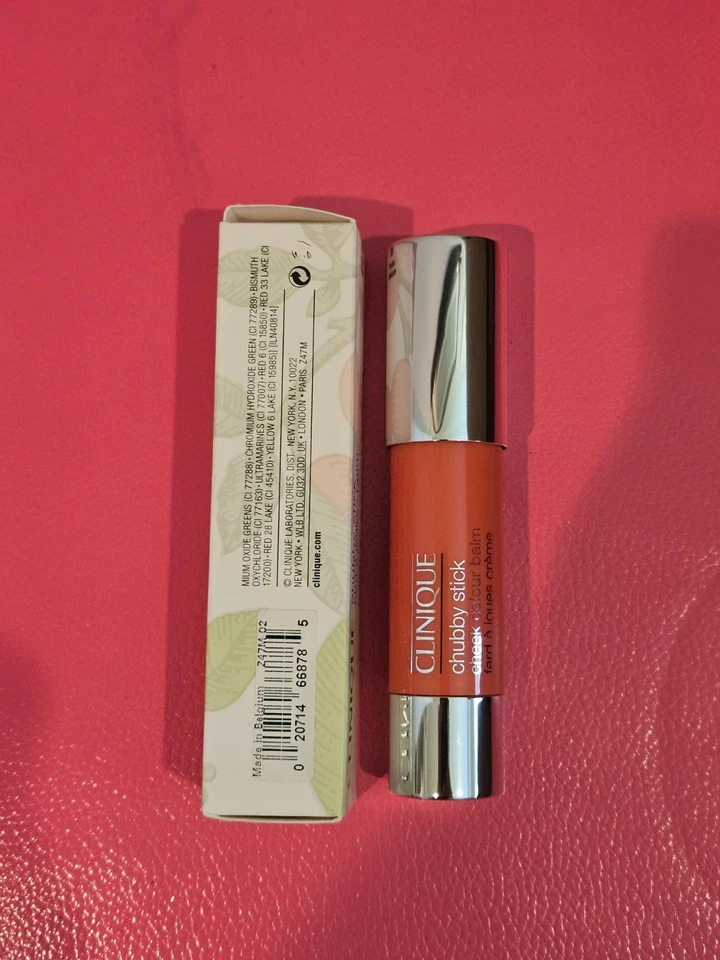 Bálsamo Clinique Chubby Stick color mejilla ~TALLA COMPLETA .21 oz/6 g ~ elige el color ~ NUEVO EN CAJA Foto 1 de 1