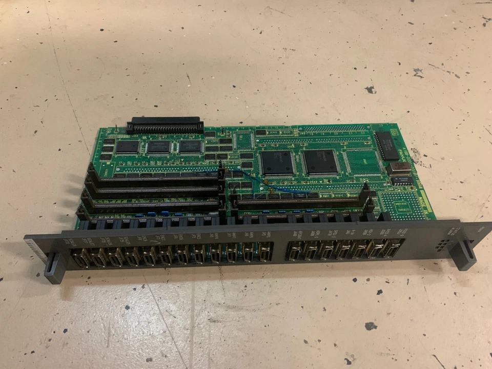 TABLERO FANUC A16B-2201-0311 Foto 1 de 1