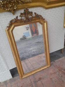 SPECCHIERA DORATA CON RICCA CIMASA A DISEGNO FLOREALE - PICCOLI RITOCCHI - 1920 - Foto 1 di 11