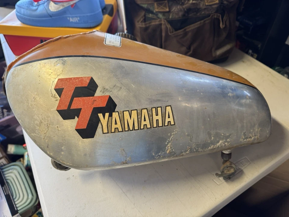 Tanque de gasolina de aluminio Yamaha XT500 TT500 Stock OEM Original 🔥 tt 500 Foto 1 de 4