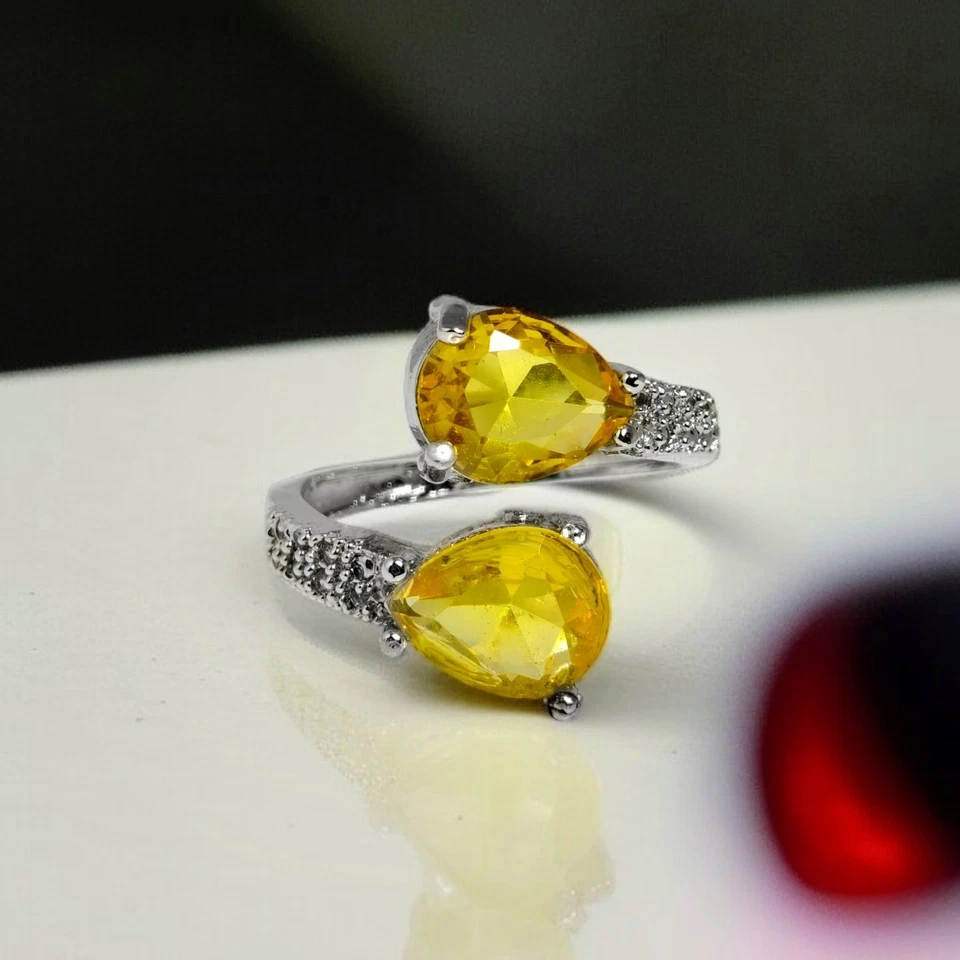 Серебряный и желтый CZ американский бриллиант двойной камень кольцо (регулируемый) (коктейль)  - Изображение 1 из 4