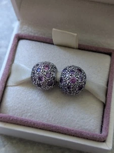Original Pandora 2 x kosmische Sterne lila Pandora Charm - Bild 1 von 1