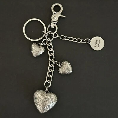Kathy Van Zeeland Corazón Hinchado Llavero Cartera Dije Llavero Tono Plateado LEER Foto 1 de 4